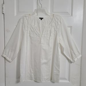 Talbots white 3/4 sleeves top size M -C3